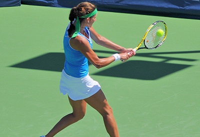 tennis backhand featured - how-to: tennis backhand